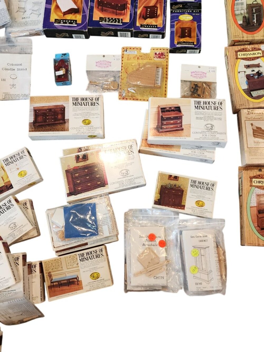 65 Vintage Houseworks Miniature Dollhouse Furniture Kits - Picture 6 of 8